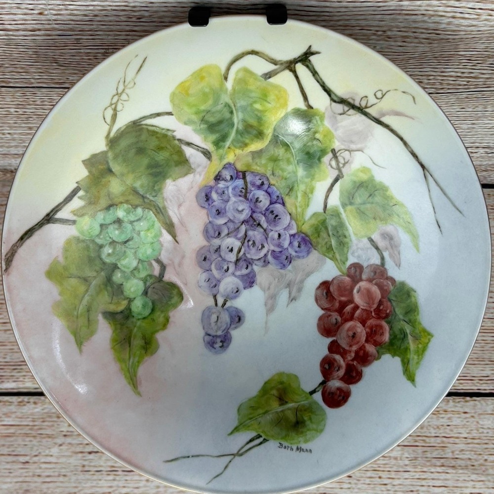 Tirschenreuth Germany Hand Painted Grape Porcelain Bowl Artist Signed Beth Mann‎